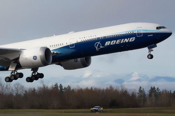 Exitoso vuelo de estreno del nuevo Boeing 777X - Viajes - ABC Color