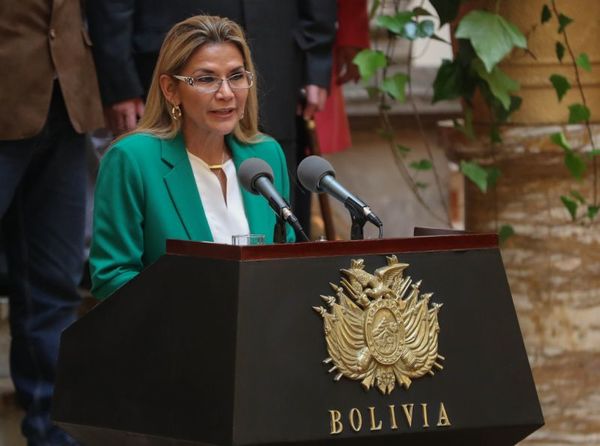 Los ministros de Jeanine Áñez empiezan a renunciar en respuesta a su pedido - .::RADIO NACIONAL::.