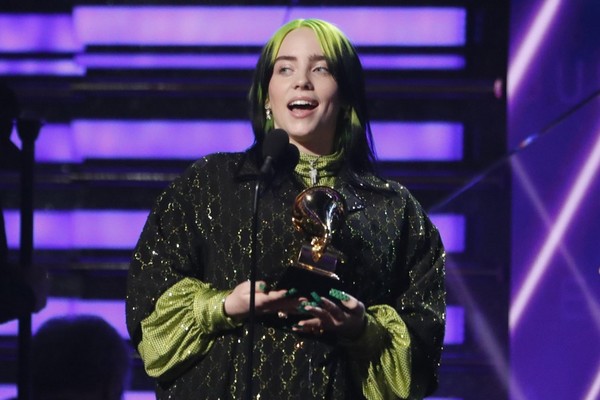 Billie Eilish hace historia en los Grammy - .::RADIO NACIONAL::.