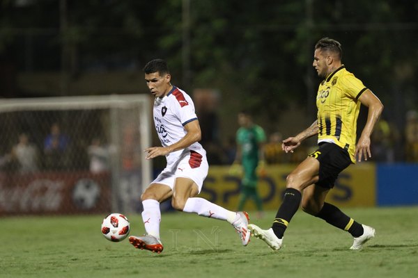 Raúl Bobadilla contó sus 'grandes motivaciones' para jugar en Paraguay