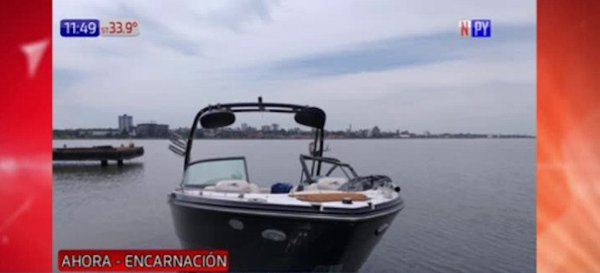 Embarcación choca contra una boya en costanera de Encarnación | Noticias Paraguay