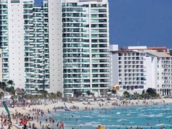 Matan a seis personas en balneario mexicano de Cancún