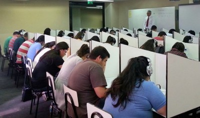 Unas 240 personas se inscribieron para nuevo curso de inglés del Ministerio de Defensa | .::Agencia IP::.