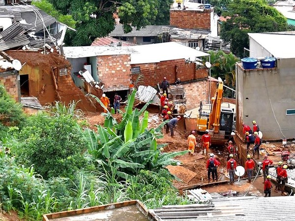 Brasil: suben a 45 los muertos y a 101 los municipios en emergencia por lluvias
