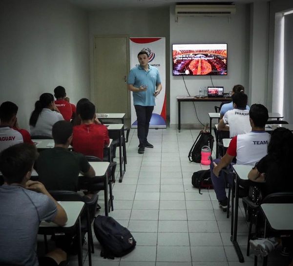 Atletas paraguayos presentes en el Athlete 365 Career+ en el COP