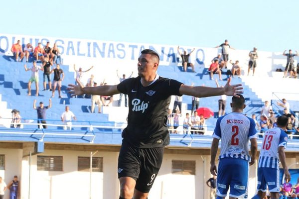 12 de Octubre 0 - Libertad 3. Fecha 1 Apertura 2020