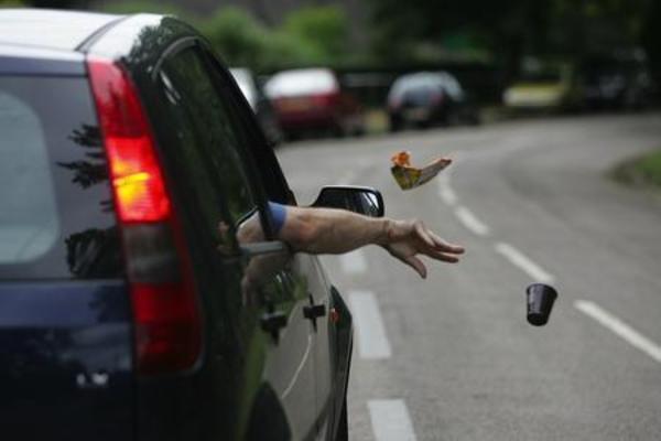 Multa por arrojar basura en las rutas es de Gs. 843.400