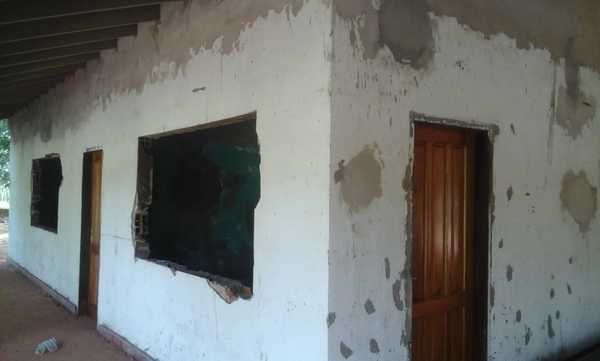 Denuncian obras inconclusas en una institución educativa de Curuguaty » Ñanduti