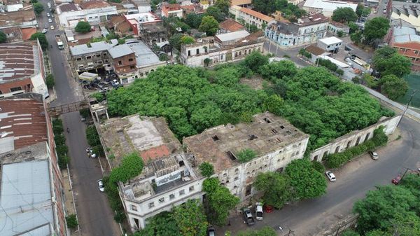 Niña maniatada y abusada era “conocida” de autoridades, que nada hicieron por ella - Nacionales - ABC Color