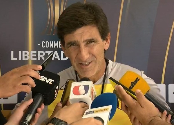 Gustavo Costas, atento a la revancha ante San José Oruro