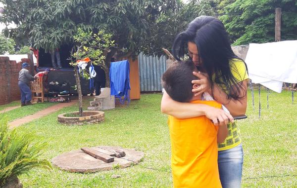 Abogado vende vivienda de una viuda y es desalojada junto a su hijo de siete años » Ñanduti