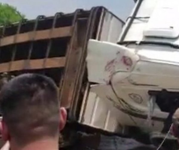 Accidente deja varios docentes muertos en San Pedro