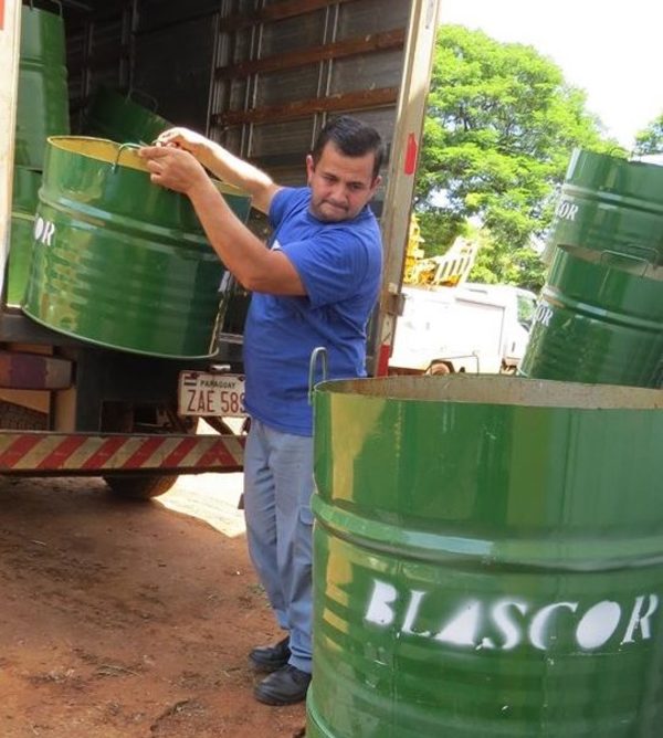 Donan basureros a la Municipalidad de Presidente Franco