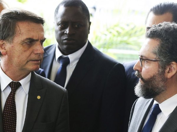 Canciller brasileño visitará el país para coordinar renegociación de Itaipú
