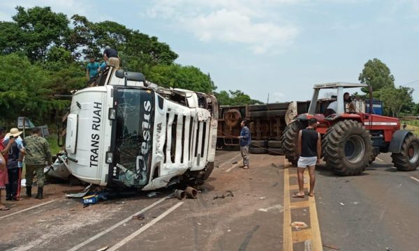 Cuatro docentes muertos en accidente