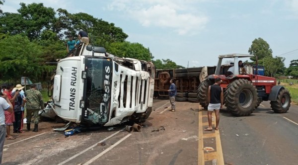 Varios muertos, saldo de un choque producido en San Pedro - ADN Paraguayo