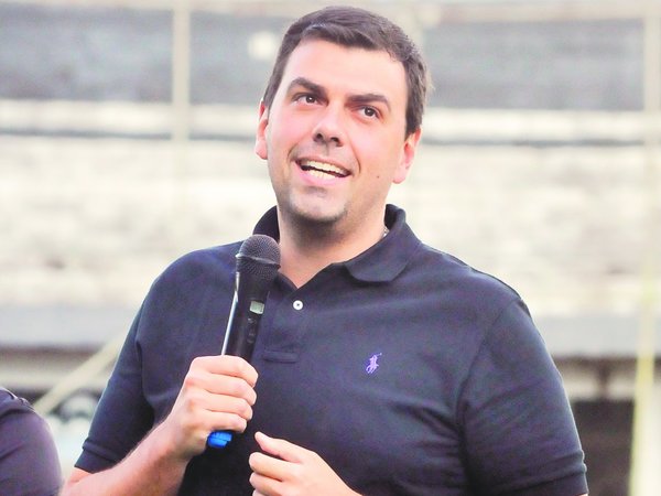 "El fútbol paraguayo se maneja con cobardes"