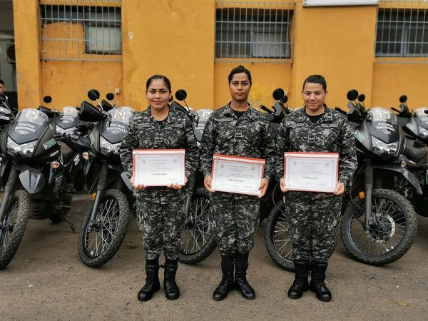 Presentan a las tres primeras mujeres Lince