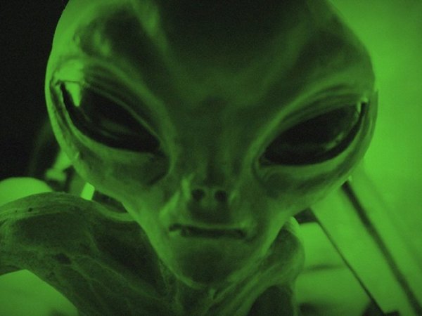 Astronauta ruso cree en la posible existencia alienígena