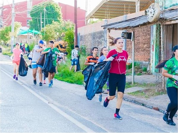 Desafío de plogging, juntar basura y correr, se dispersa por el país