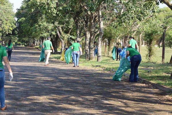Mingas ambientales contra el dengue prosiguen en Ayolas