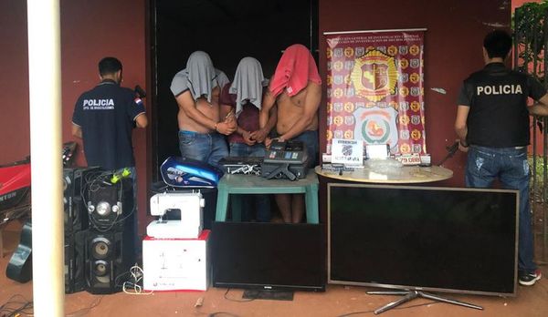 Desmantelan centro de operaciones de tráfico de cocaína, en Santa Rita - ABC en el Este - ABC Color