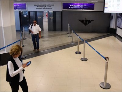 Coronavirus: Critican poco control y falta de información sobre infección