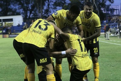 Guaraní venció a San José y avanza a la segunda fase » Ñanduti
