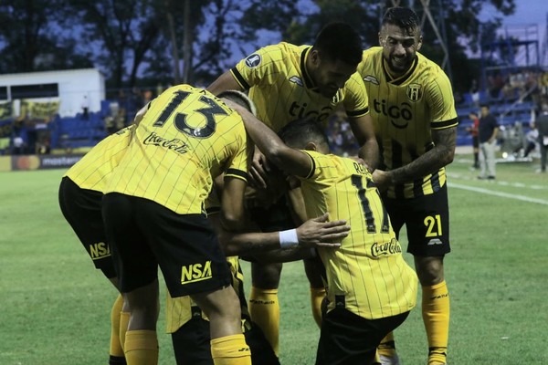 Guaraní venció a San José y avanza a la segunda fase » Ñanduti