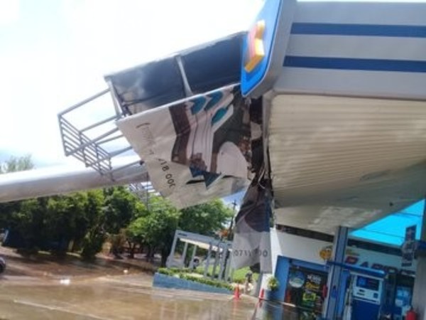 Encarnación: tormenta produjo destrozos pero no dejó heridos