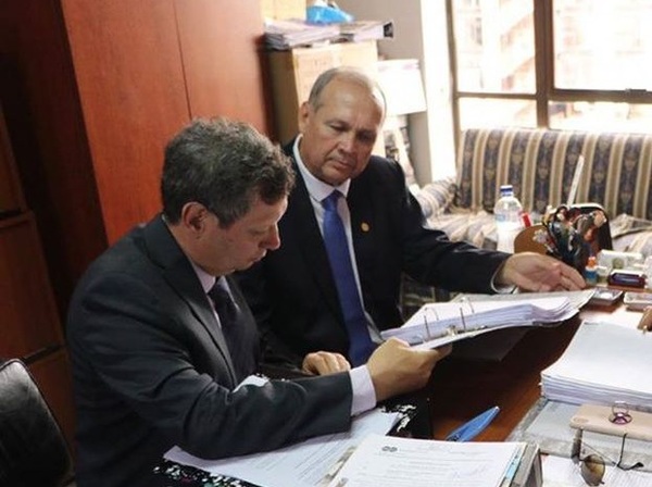 Defensa de Ferreiro pide auditoría de bocas de cobranza de Municipalidad de Asunción