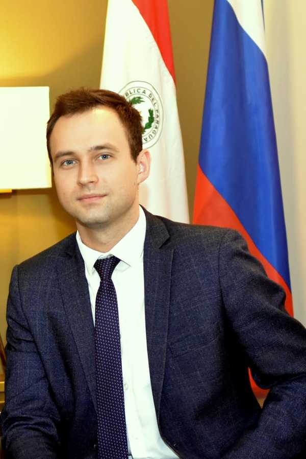 Oportunidad académica: Rusia ofrece 20 becas de grado y posgrado a paraguayos - .::RADIO NACIONAL::.