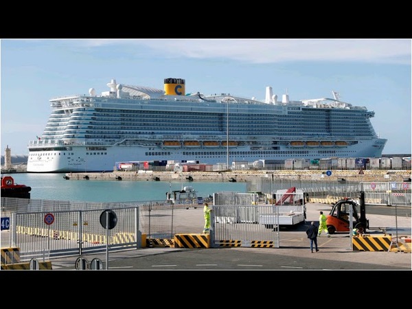Crucero con seis mil pasajeros, bloqueado por sospechas de coronavirus a bordo
