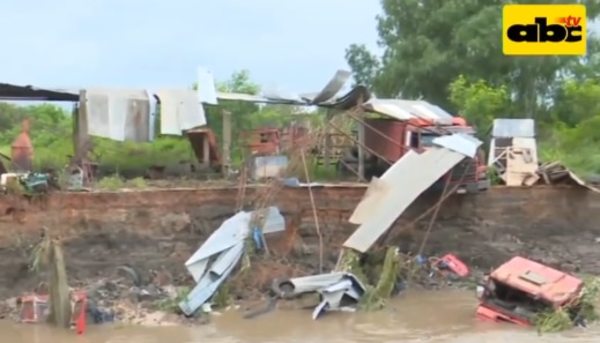 Vecinos piden auxilio por los desbordes del Ytay - Nacionales - ABC Color