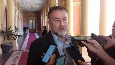 Recortes de beneficios: Sindicatos deben entender sobre mejora de gasto público, dice ministro de Hacienda - A La Gran 7-30 - ABC Color