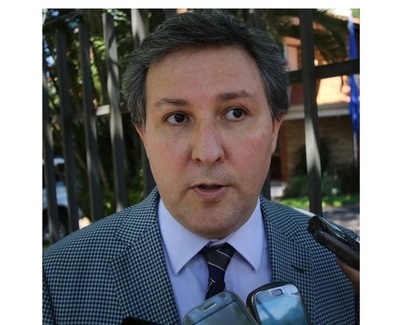 Rafael Filizzola responde a cuestionamientos tras designación en MEC