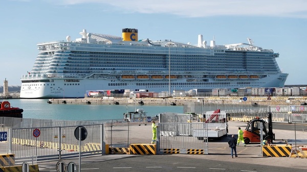 Coronavirus: Dos paraguayos entre los 7.000 pasajeros de un crucero que quedó en cuarentena en Italia