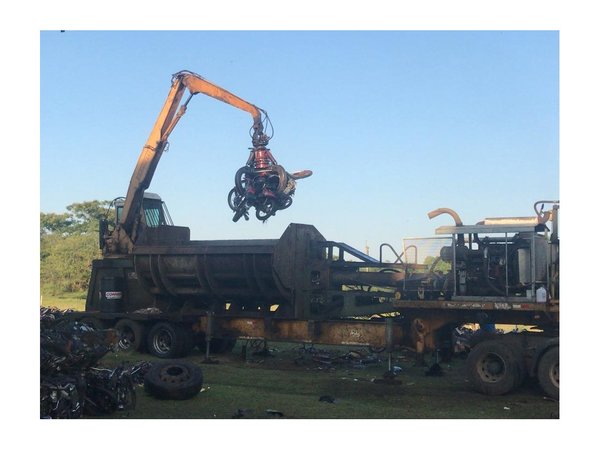 Empiezan a destruir las primeras motos chatarras