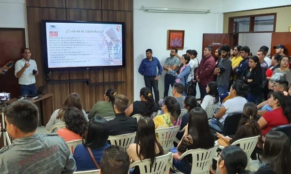 Postulantes a becas de la Gobernación podrán inscribirse desde el 17 de febrero