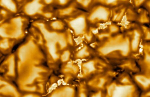 Revelan imágenes con sorprendentes detalles de la superficie del Sol - SNT