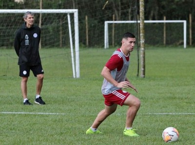 Intenso entrenamiento en Armenia - APF