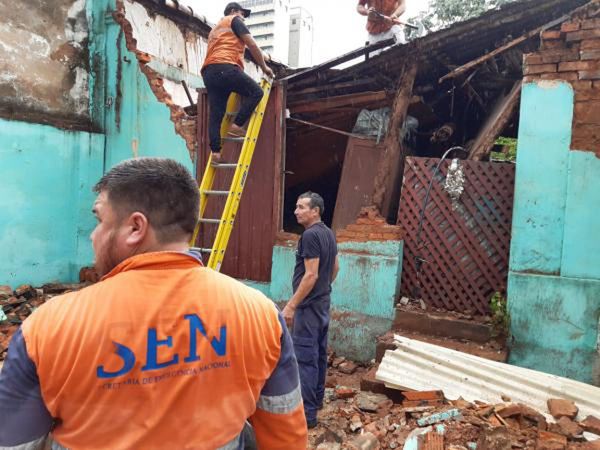 Brindan asistencia a damnificados por el temporal