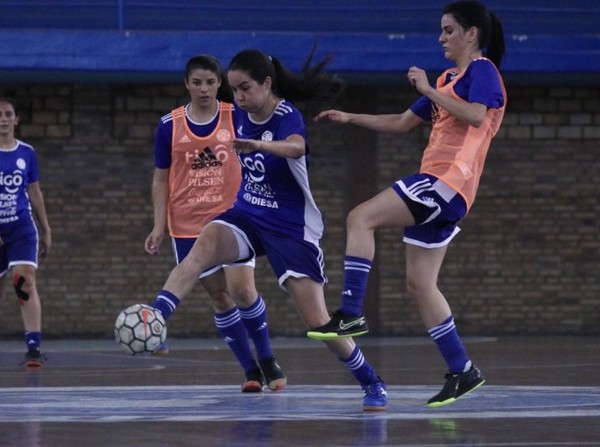 Doble turno para llegar a tono al estreno - APF