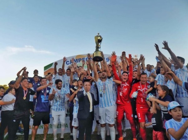 Guaireña FC es campeón y el 12 de Octubre de Itauguá vuelve a Primera - APF