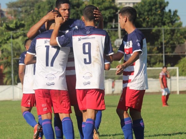 Los puntos se quedaron en el Fortín - APF