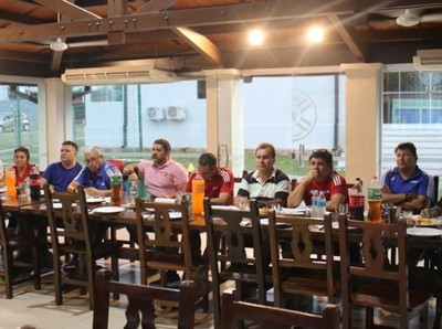Amena reunión de Instructores - APF