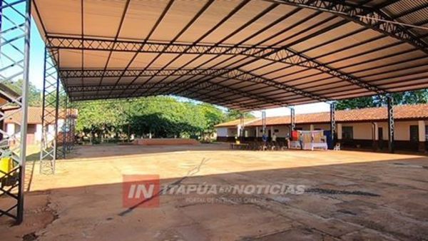 INAUGURAN TINGLADO EN LA ESCUELA VICEPRESIDENTE SÁNCHEZ DE SAN COSME