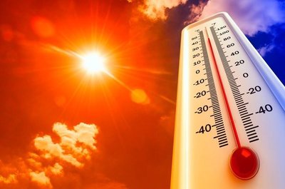 SE ANUNCIA UN MARTES EXTREMADAMENTE CALUROSO Y POSIBLES CHAPARRONES