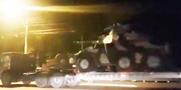 LLEGA TANQUETA DE GUERRA PARA CUSTODIAR EL CERESO