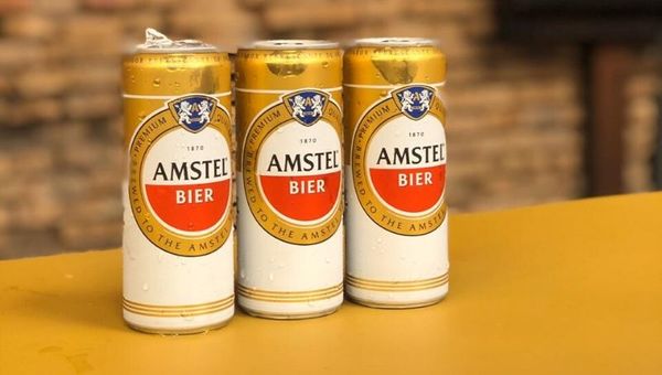 La holandesa Amstel llegó en su versión lager para conquistar a los cerveceros